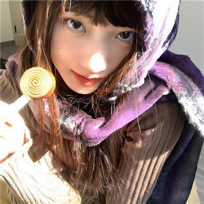 属于她们的片刻